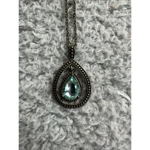 Avon Topaz Blue Glass & Gold Tone Teardrop Necklace